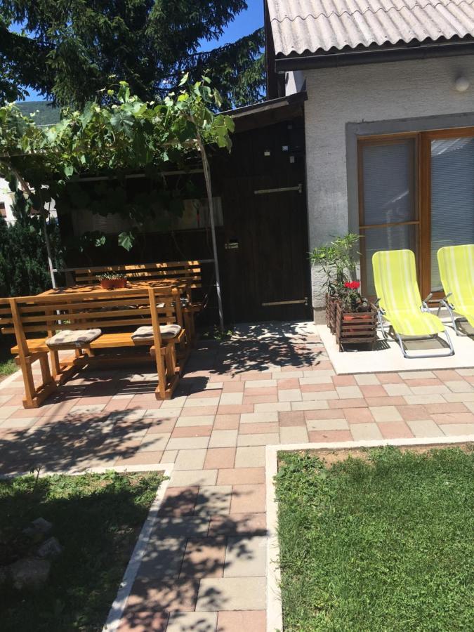 Guest House Josipovic Korenica Ngoại thất bức ảnh