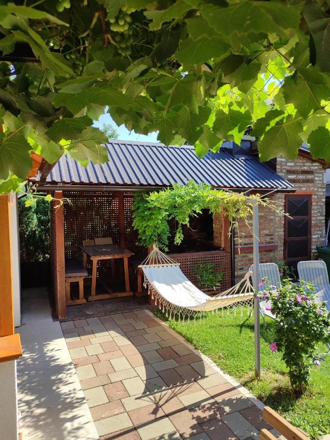 Guest House Josipovic Korenica Ngoại thất bức ảnh